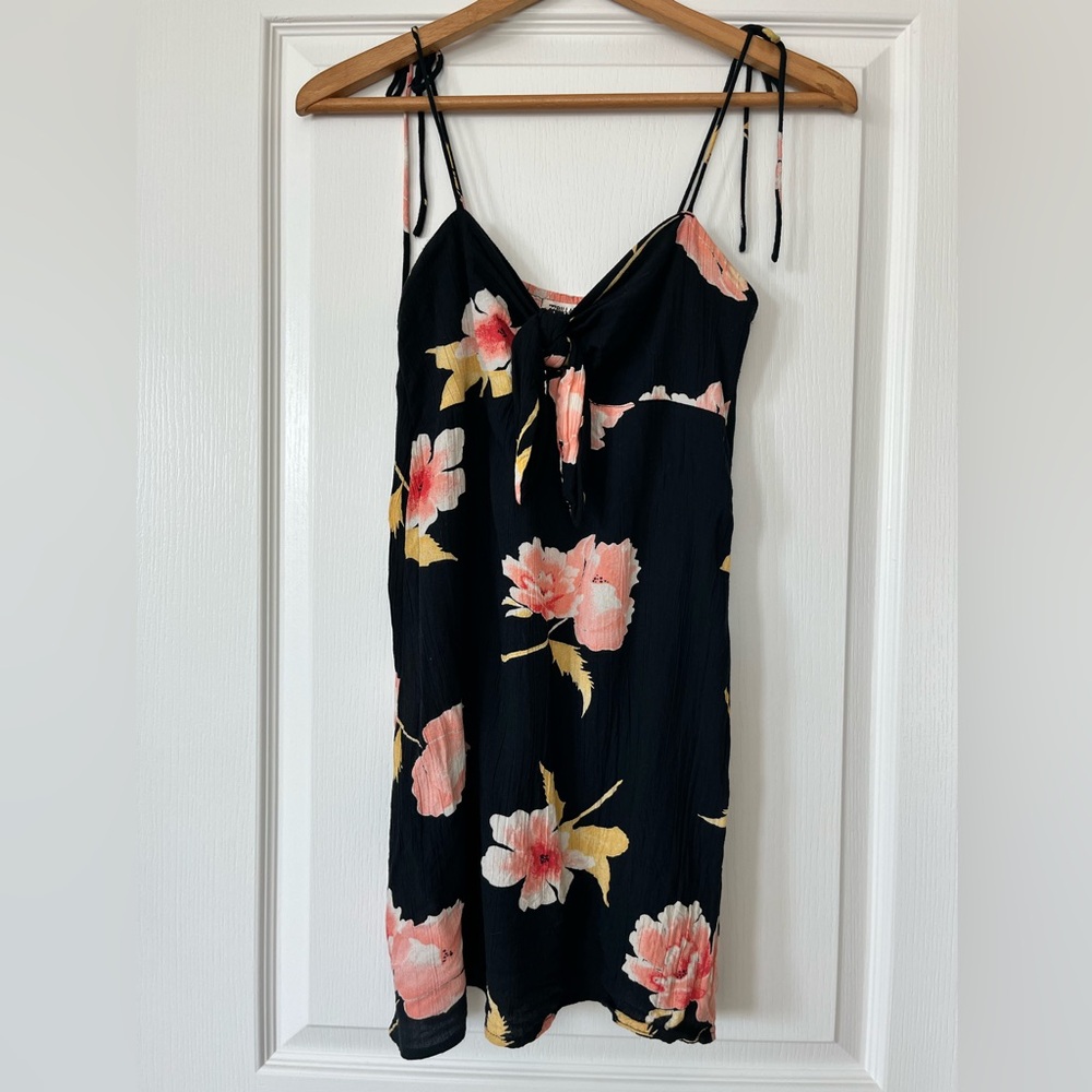 Billabong spaghetti strap beachy dress